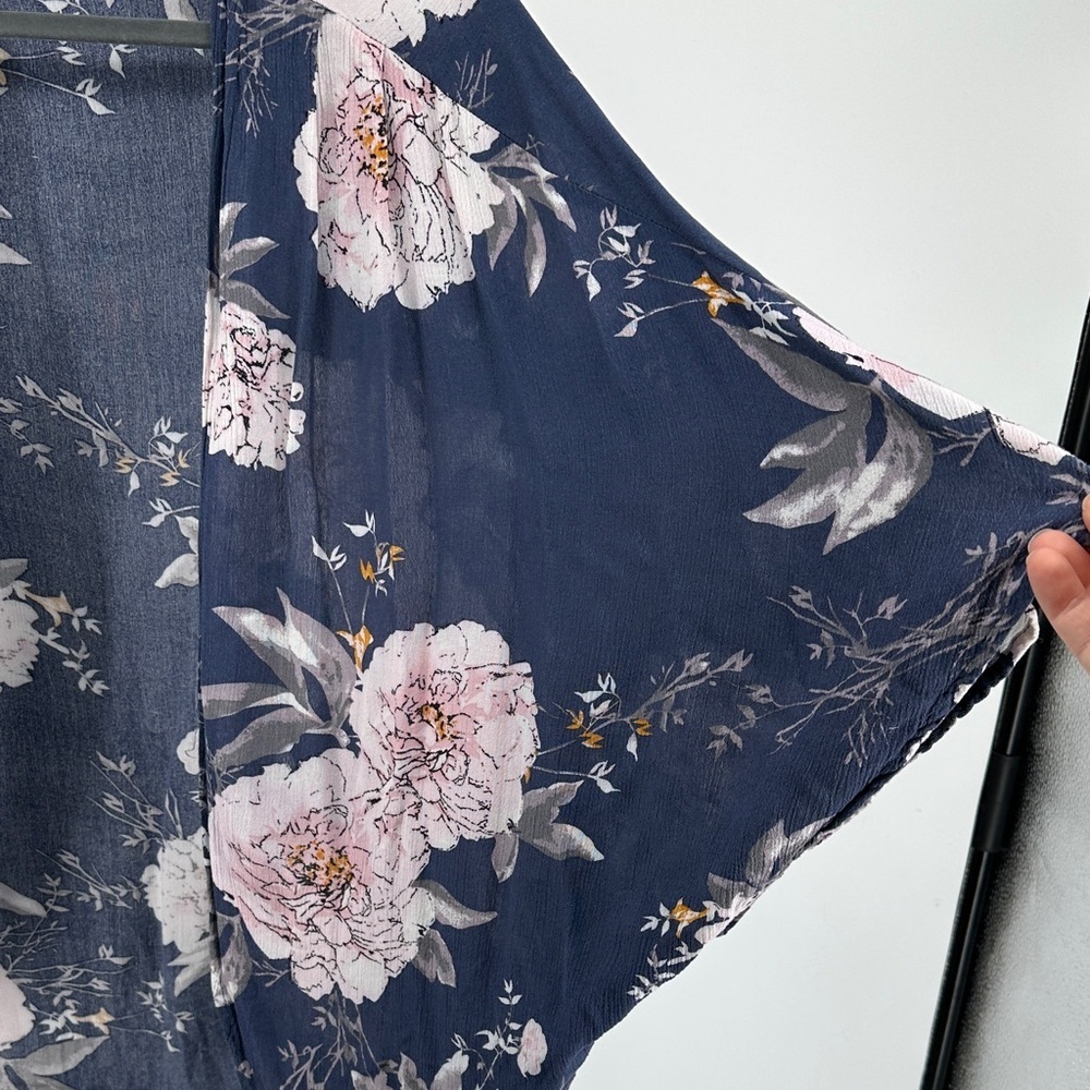 Boho Causal Chic Resort/Beachwear Navy Floral Kimono with Pink Blossoms Open SzL - Picture 3 of 9